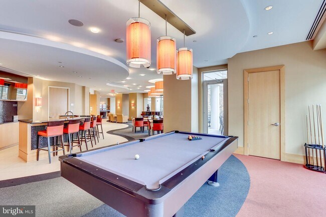Building Photo - 155 Potomac Passage