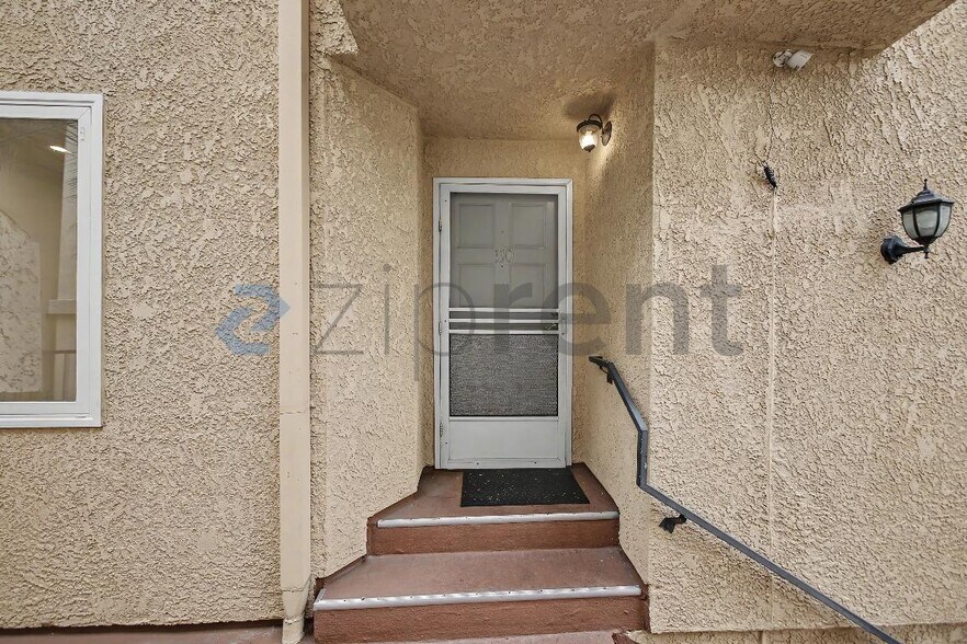 Building Photo - Unit 110