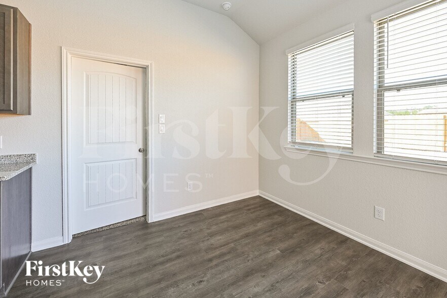 Building Photo - 26211 Cooperstown Wy