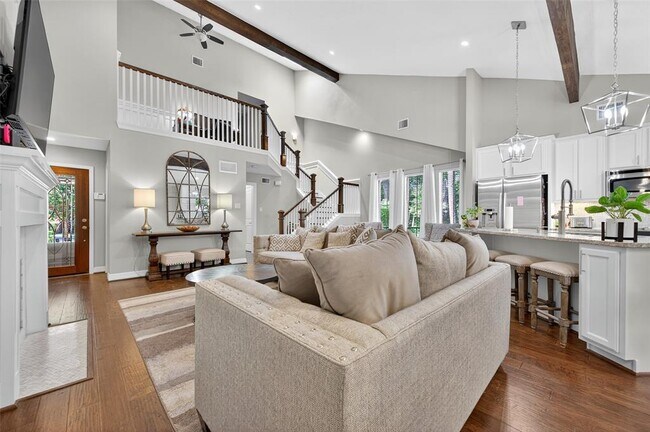 Building Photo - 9400 Doliver Dr