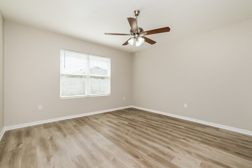 Building Photo - 10213 Mangrove Well Rd