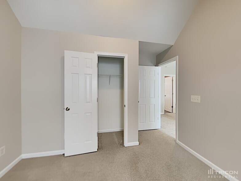 Building Photo - 1482 Kindred Cir NW