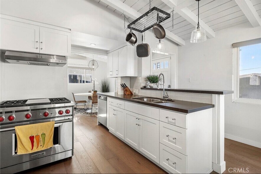 Building Photo - 200 Moonstone St