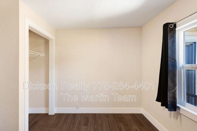 Building Photo - 309 4th St