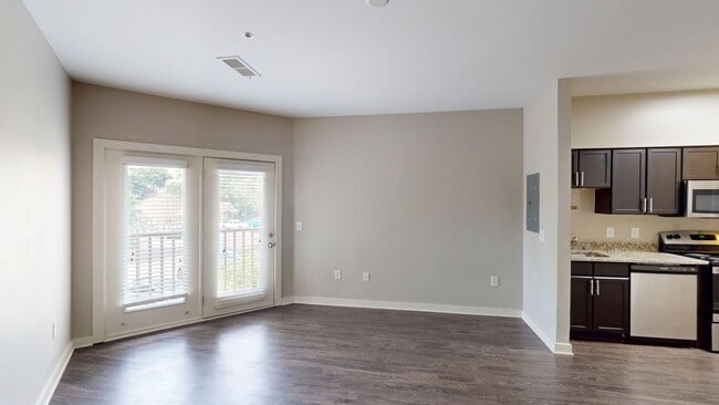 Primary Photo - Studio Apartment in Melrose Heights- Close...