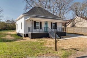 Building Photo - 525 Cedar St