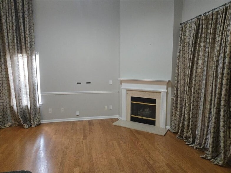 Building Photo - 2581 Laurel Cir NW