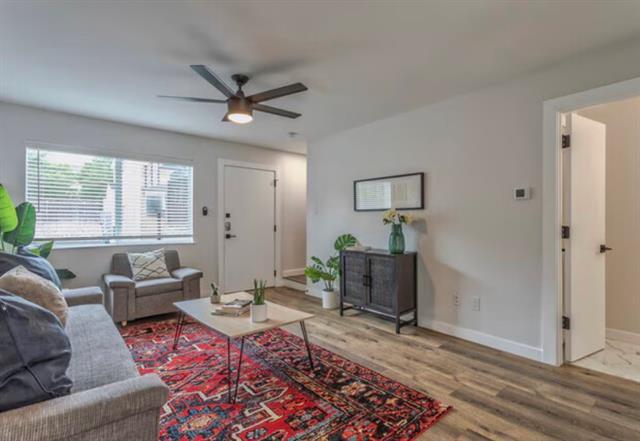 Building Photo - 425 N Rosemont Ave