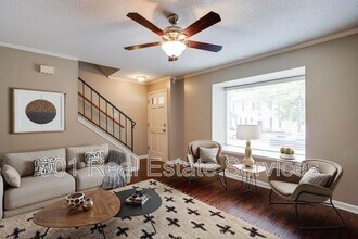 Building Photo - 2104 Harbert Ave