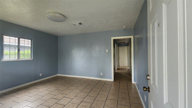 Building Photo - 6114 Hartwick Rd