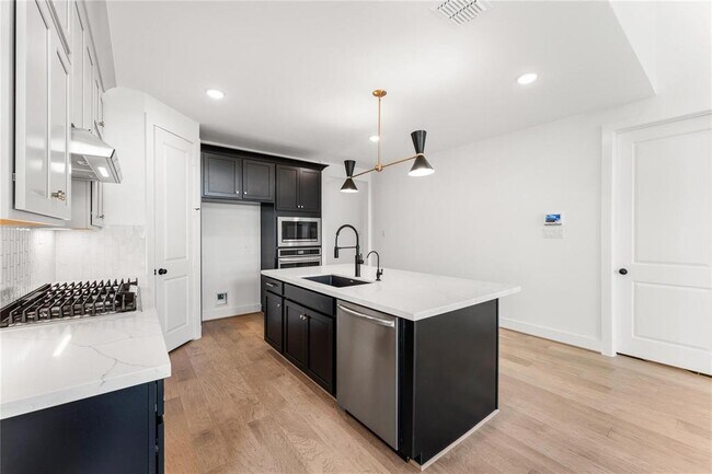 Building Photo - 29751 Burcreek Ln