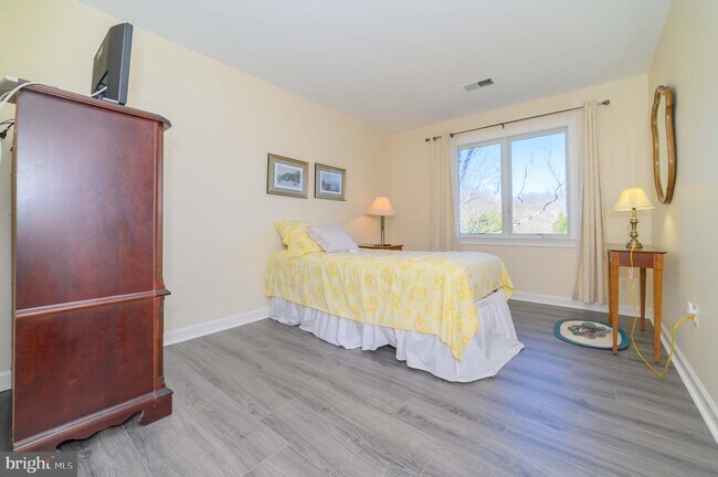 Building Photo - 4708 Randolph Ct