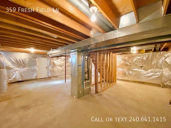 Building Photo - 359 Freshfield Ln