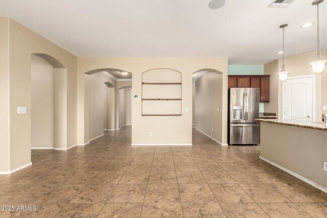 Building Photo - 2806 E Trigger Way