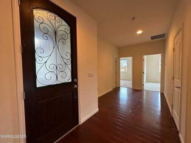 Building Photo - Immaculate Toll Brothers home