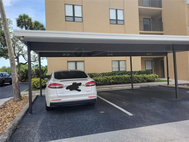 Building Photo - 2615 Cove Cay Dr