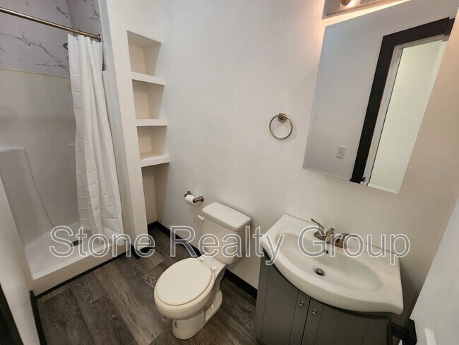 Building Photo - 2170 N 13th St