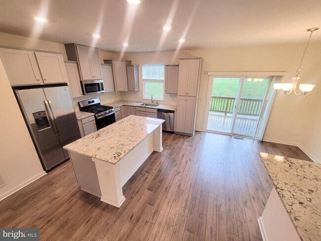 Building Photo - 1842 Boulder Dr