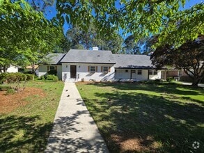Building Photo - NEW LISTING!!!!!