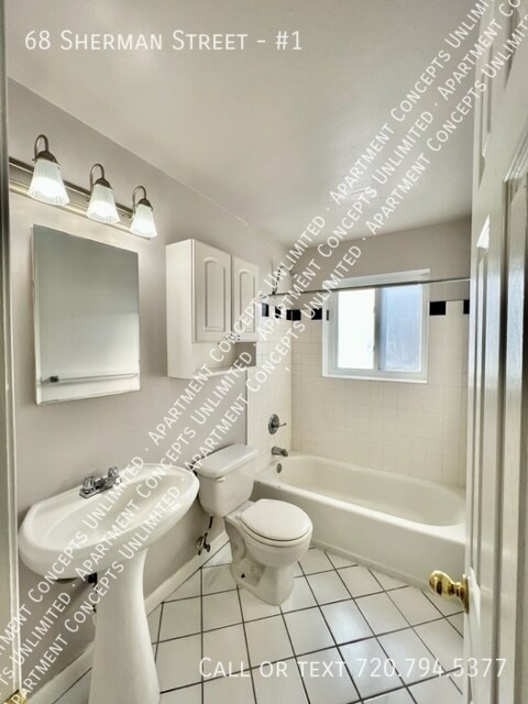 Building Photo - 68 Sherman St