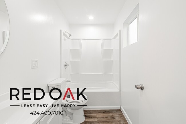 Building Photo - 651 W 92nd St