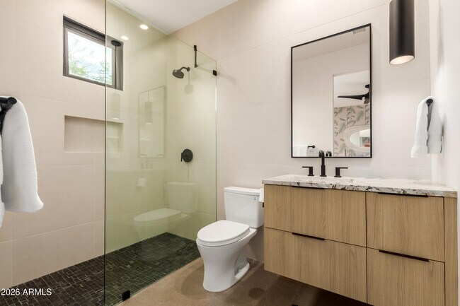 Building Photo - 4905 E White Gates Dr