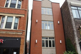 Building Photo - 2054 W Division St