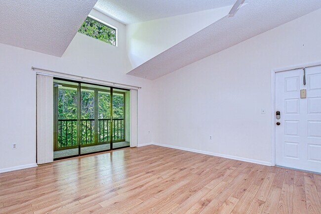 Building Photo - 3161 Lake Pine Way S