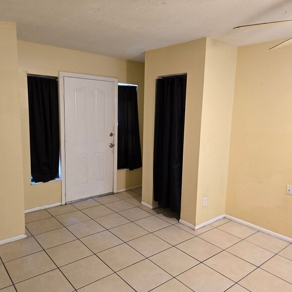 Building Photo - 4487 Wheatley St