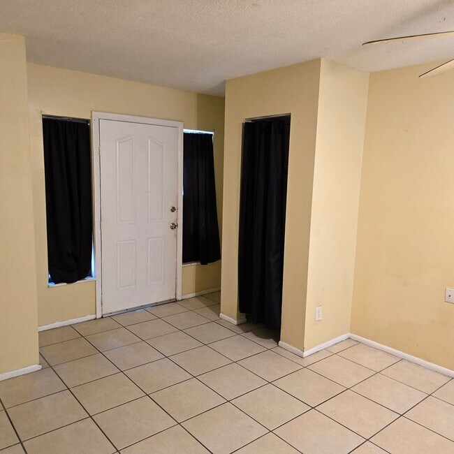 Building Photo - Charming 4BR House in Orlando