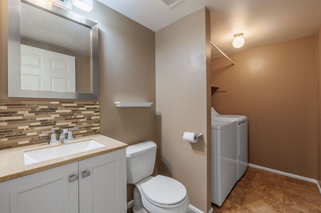 Building Photo - Beautiful 4 bedroom 2-story home in 80925