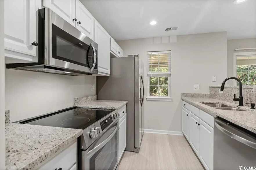 Building Photo - 753 Wilshire Ln