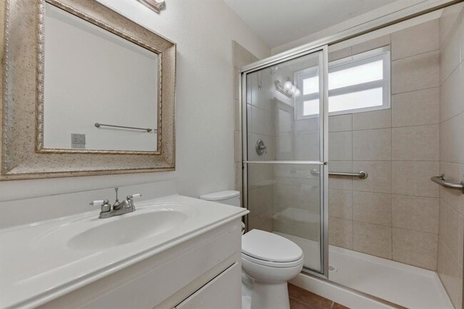 Building Photo - 5704 Cedardale Dr