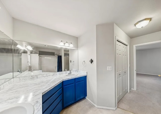 Building Photo - 1340 NW Redwing Dr