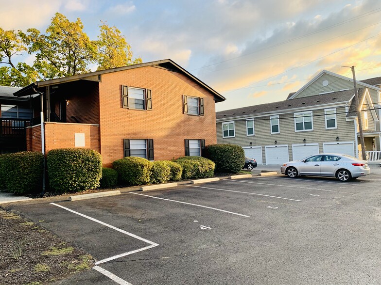 Building Photo - 1740 North Star Rd