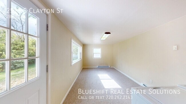 Building Photo - 2525 S Clayton St