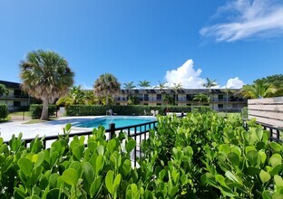 Building Photo - Riverwatch Apartments