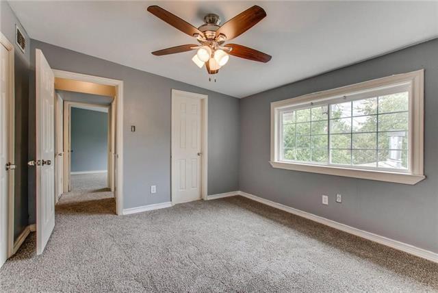 Building Photo - 2310 Ridgedale Dr