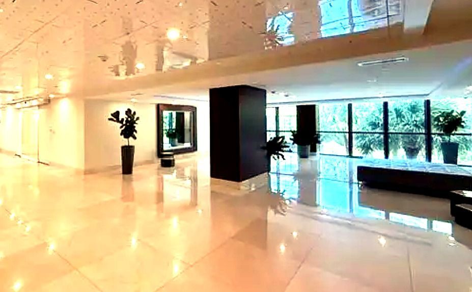 Building Photo - 540 Brickell Key Dr