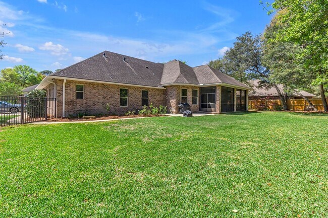 Building Photo - 9007 Rushing River Way