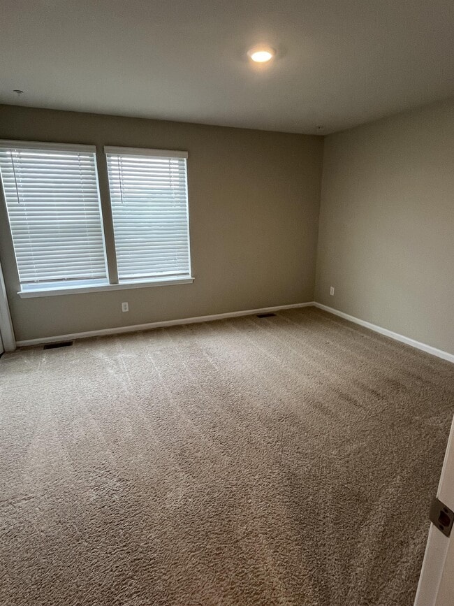 Building Photo - 401 Wood Duck Dr