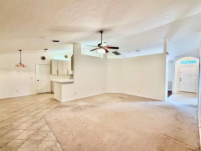 Building Photo - 9815 La Vonda St