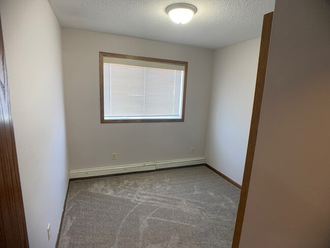 Building Photo - Kaeding Apartments - 337