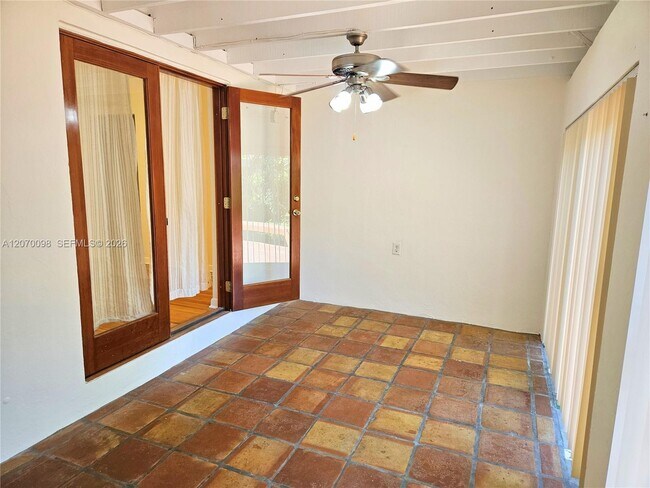 Building Photo - 6624 SW 78th Terrace