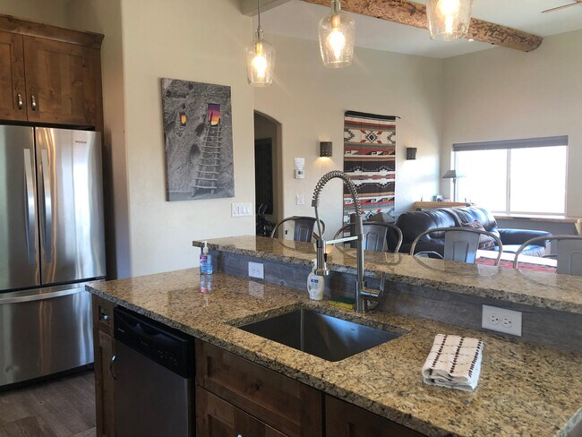 Building Photo - 3374 S Village Loop