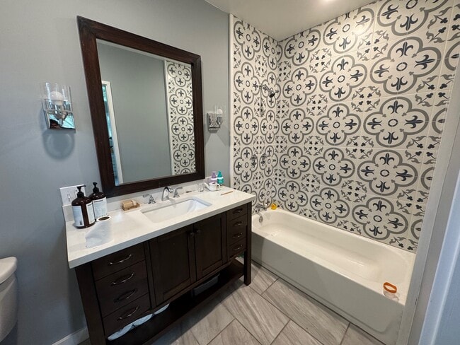 Building Photo - 10215 SW 116th St