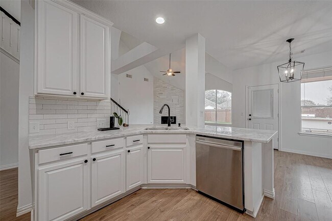 Building Photo - 20802 Louetta Oak Dr