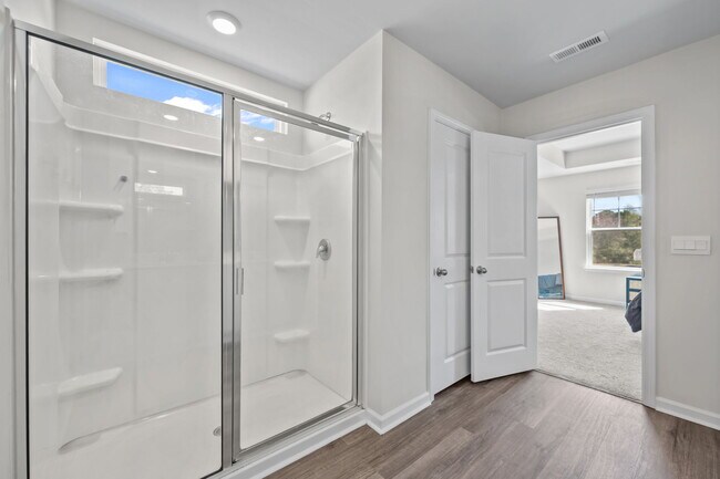 Building Photo - 322 Royal Eagle Ct