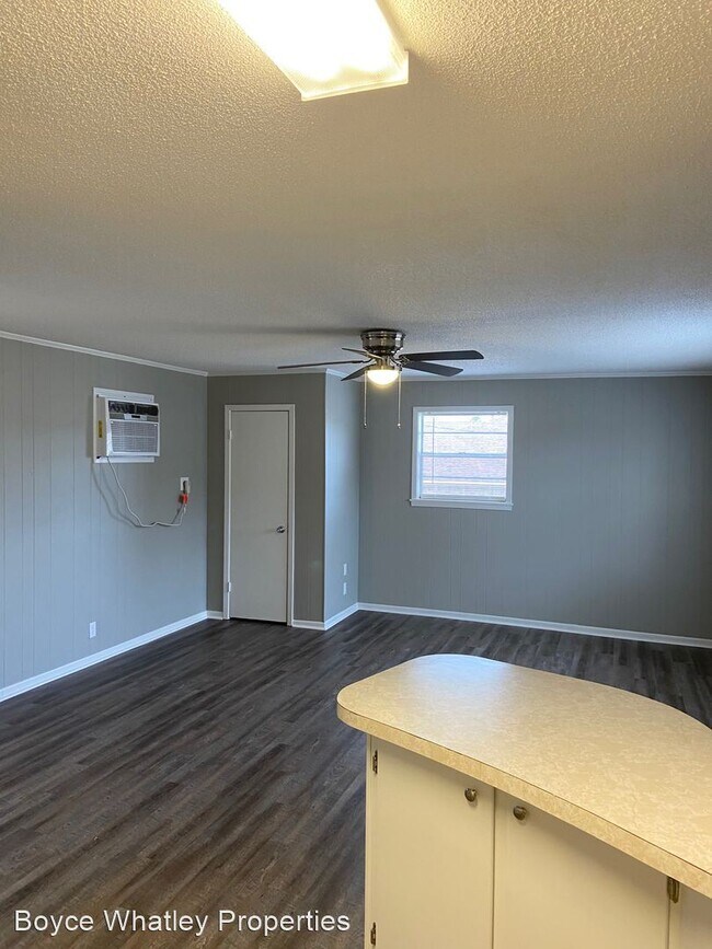 Building Photo - 1 br, 1 bath House - 715 1/2 W. Main St