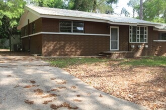 Building Photo - 1306 Maryland Dr